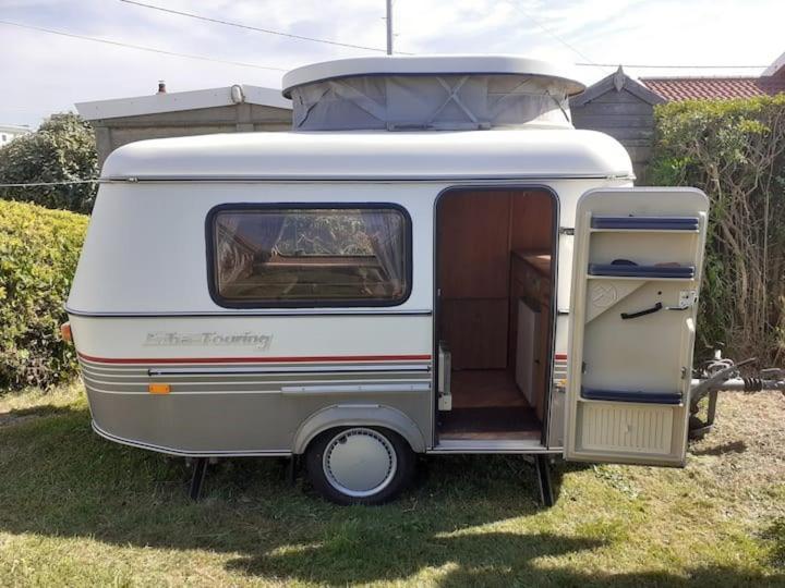 נורוויץ'' Sundial Cottage Eriba Caravan מראה חיצוני תמונה