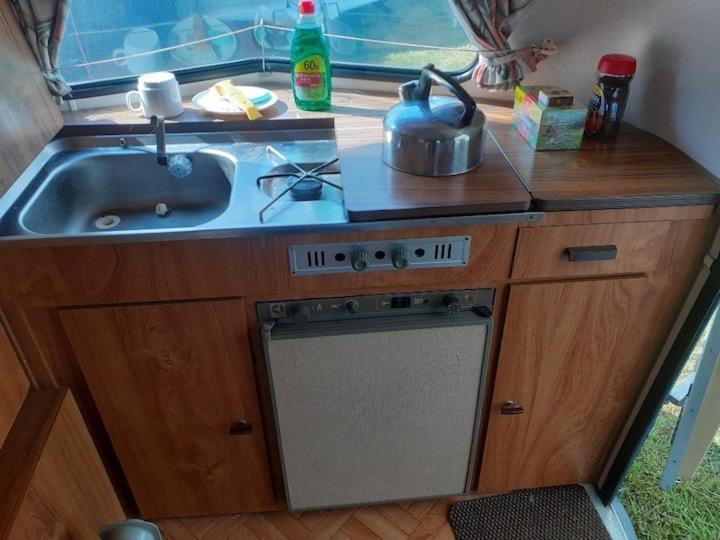 נורוויץ'' Sundial Cottage Eriba Caravan מראה חיצוני תמונה